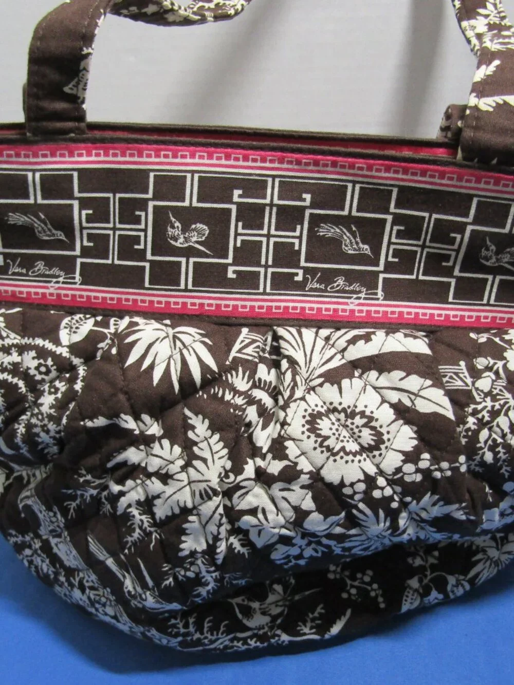 Vera Bradley Imperial Toile Double Handle Handbag Zipper Pockets EUC